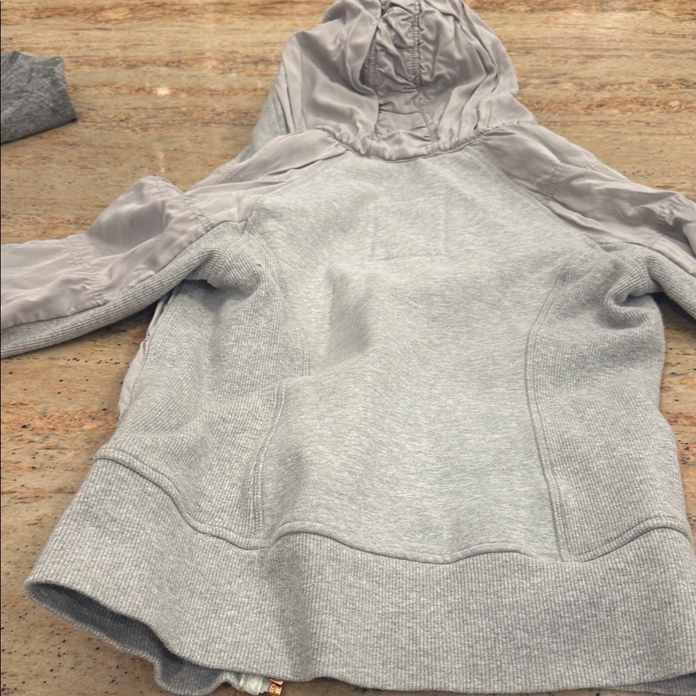 Lululemon Special Edition hooded ruched Warm Up Hooded Jacket Gray 4 RARE - Picture 10 of 13